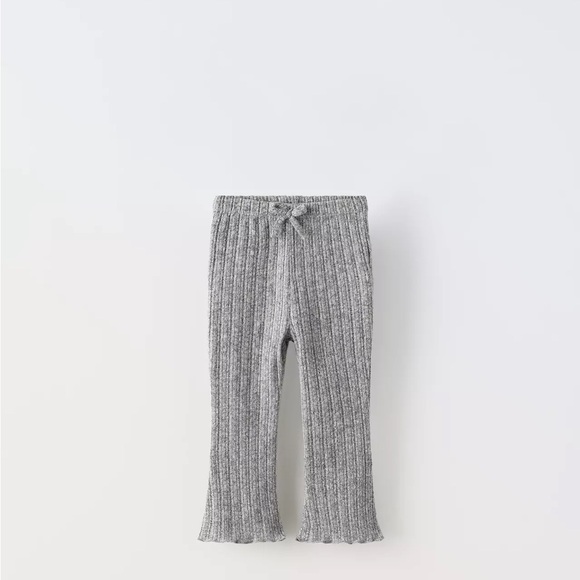 Zara Gray Ruffled Hem set - Picture 2 of 5